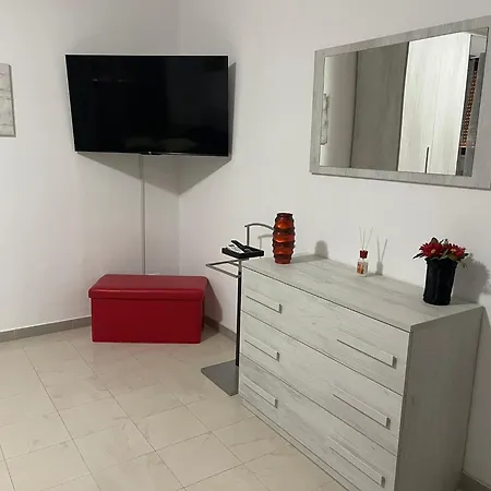 Apartamento Casa Pontina Vicino Ospedale Icot