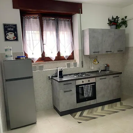 Casa Pontina Vicino Ospedale Icot